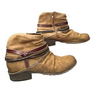 Pop Women's Tan Faux Suede Ankle Boots Strappy Side Zip Comfort Size 9.5M